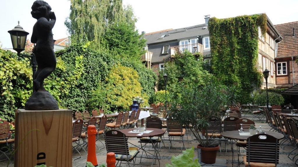Отель Weinhaus Woehler Шверин Экстерьер фото
