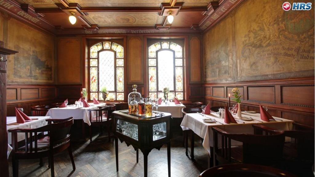 Отель Weinhaus Woehler Шверин Экстерьер фото