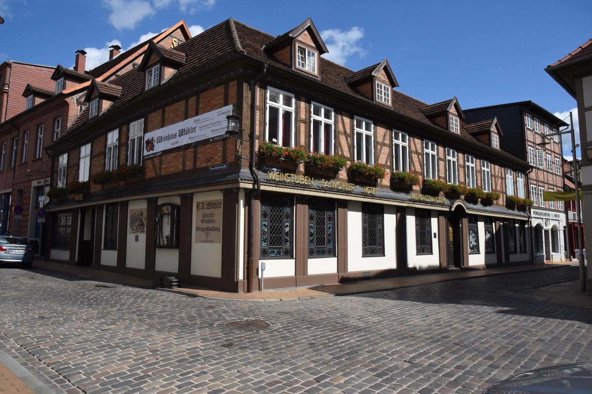 Отель Weinhaus Woehler Шверин Экстерьер фото